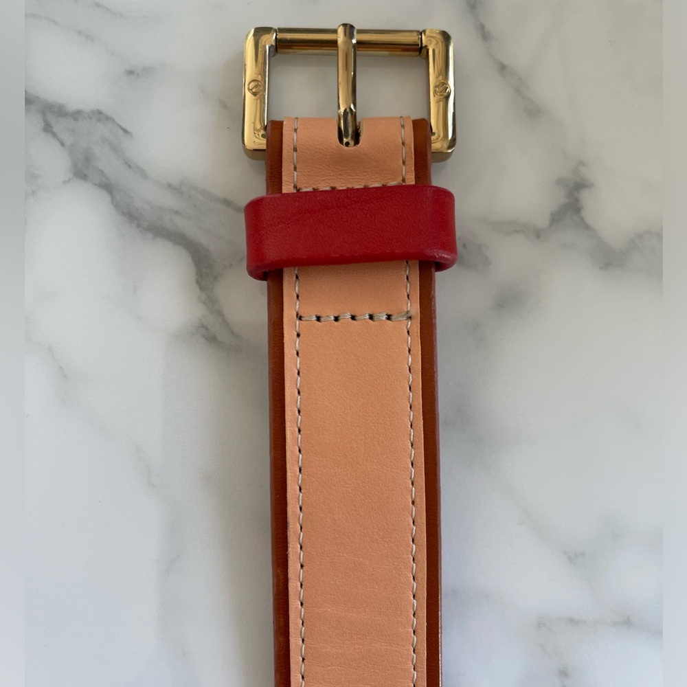 Tory Burch leather belt. Size M